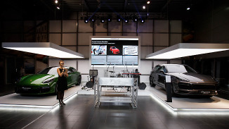 15 декабря в Порше Центре Ясенево прошла презентация Porsche Exclusive Manufaktur.