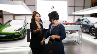 15 декабря в Порше Центре Ясенево прошла презентация Porsche Exclusive Manufaktur.