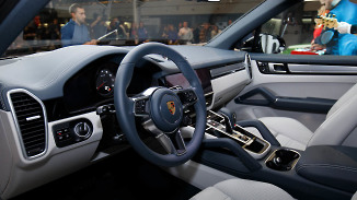 15 декабря в Порше Центре Ясенево прошла презентация Porsche Exclusive Manufaktur.