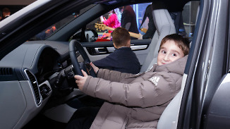 15 декабря в Порше Центре Ясенево прошла презентация Porsche Exclusive Manufaktur.
