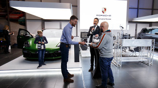 15 декабря в Порше Центре Ясенево прошла презентация Porsche Exclusive Manufaktur.